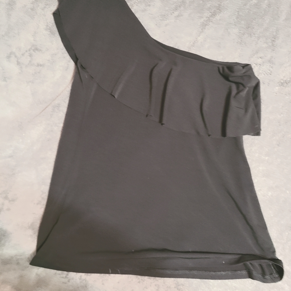 Express Small One Shoulder Ruffle Top Black